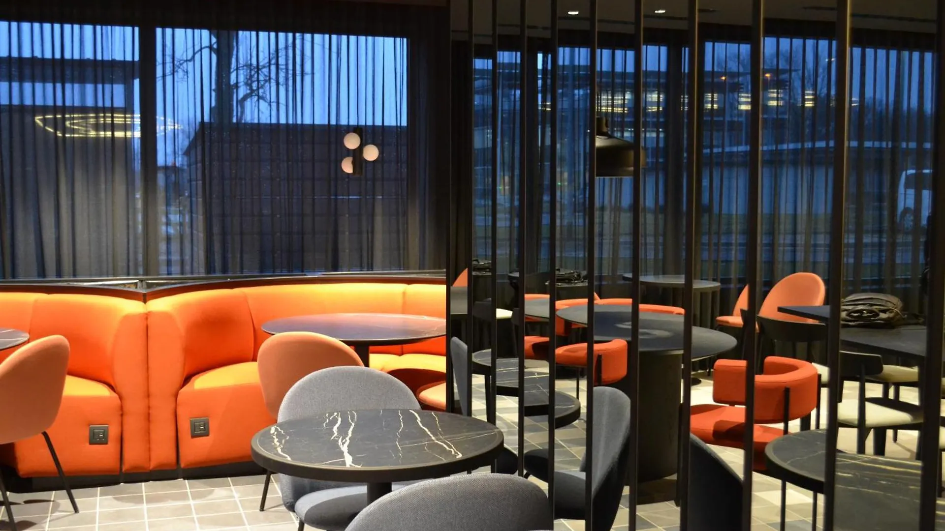 ****  ホテル Tribe Milano Malpensa ヴィッツォーラ・ティチーノ イタリア